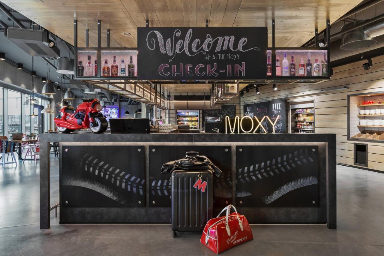 Отель Moxy Ostbahnhof
