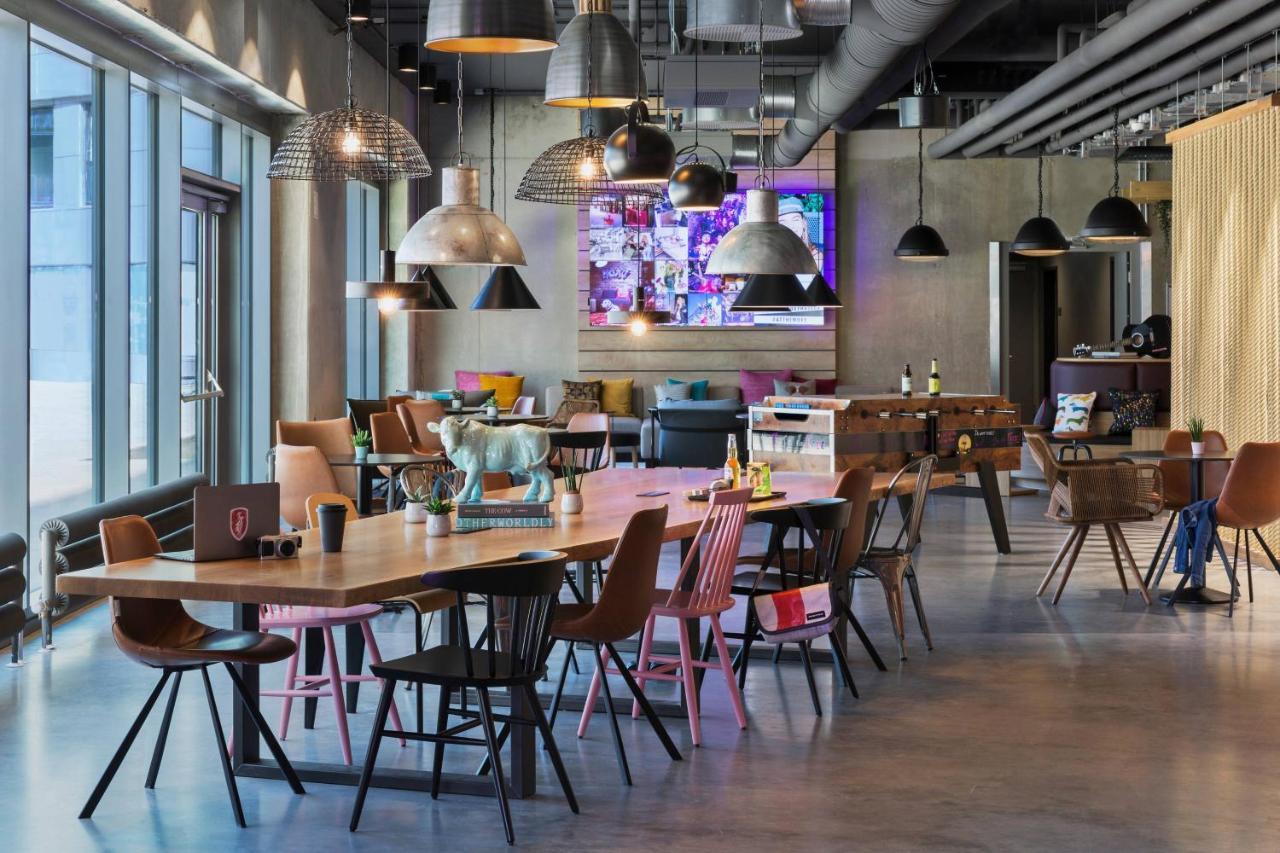 Отель Moxy Ostbahnhof 3*